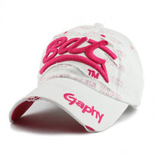 Load image into Gallery viewer, Bat Gaphy Cap